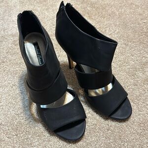 Michael Antonio black heels size 7